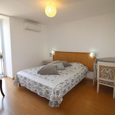 Auberge De La Couronne Lablachère 외부 사진